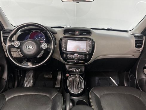 Used 2016 Kia Soul + w/ Primo Package FWD image 13