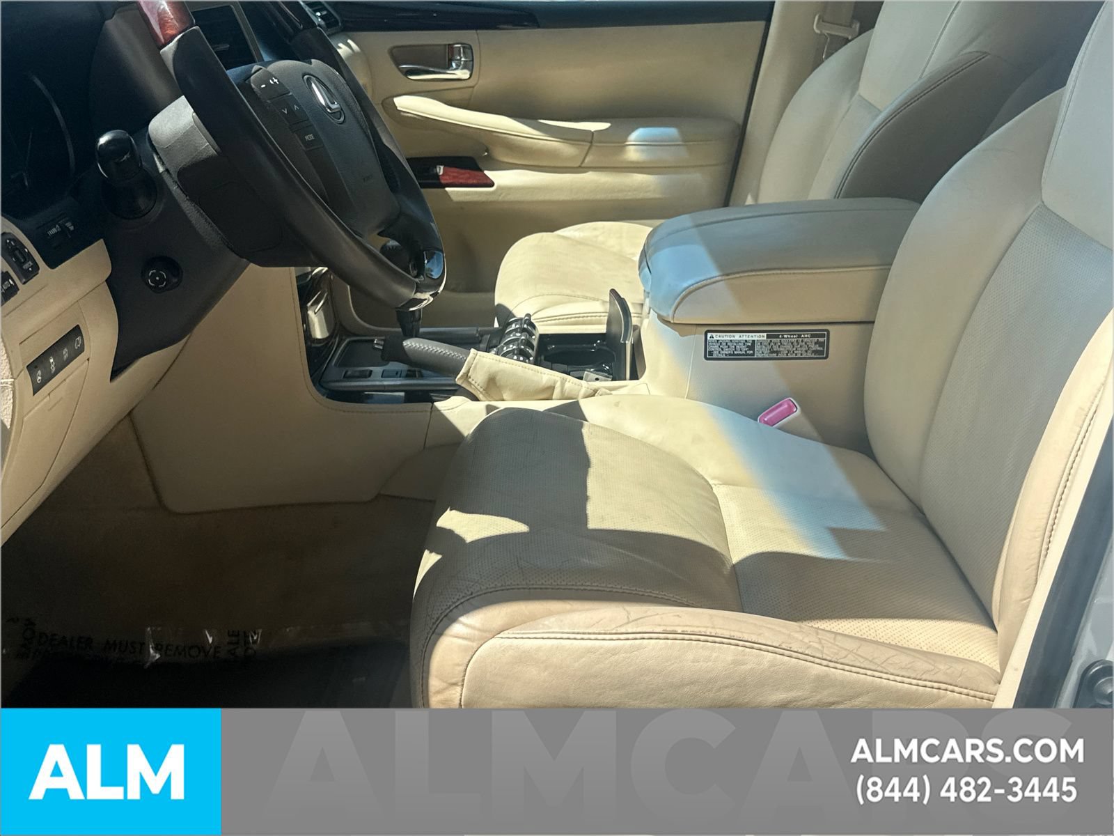 Used 2015 Lexus LX 570 4WD w/ Luxury Package image 10
