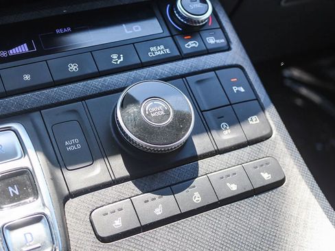 Used 2024 Hyundai Palisade Limited FWD image 34