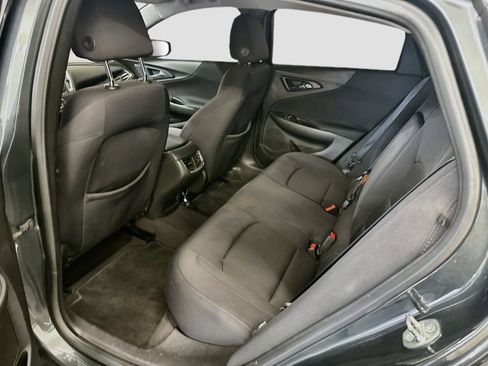 Used 2017 Chevrolet Malibu LT FWD image 28