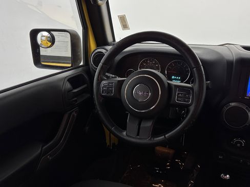 Used 2015 Jeep Wrangler Unlimited Sport w/ Connectivity Group image 21