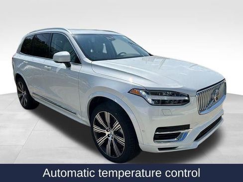 New 2025 Volvo XC90 T8 Plus w/ Protection Package Premier AWD/4WD image 6