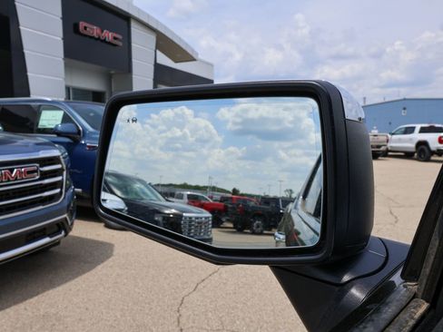New 2026 GMC Sierra 1500 SLT AWD/4WD image 25