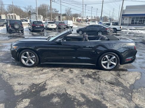 Used 2017 Ford Mustang Convertible w/ Equipment Group 051A image 23