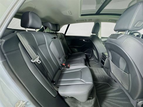 Used 2023 Audi Q8 Prestige image 27