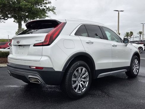 Used 2023 Cadillac XT4 Premium Luxury w/ Enhanced Visibility Package FWD image 6