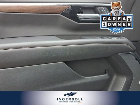 Used 2025 Chevrolet Tahoe High Country w/ Sun And Tow Package image 17