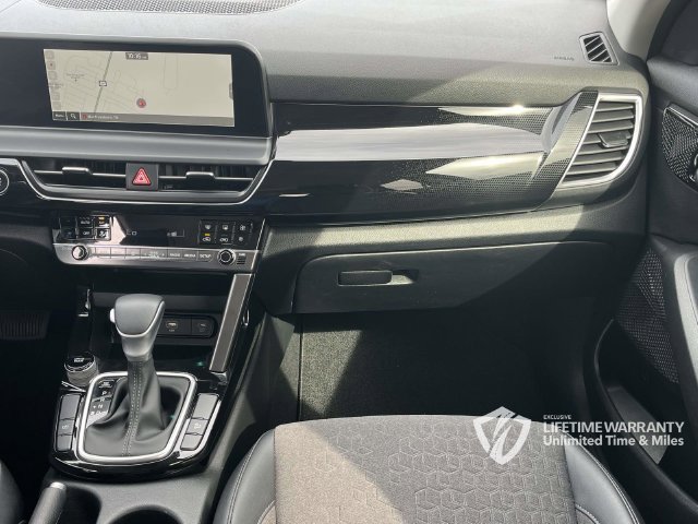 Used 2025 Kia Seltos S FWD image 21