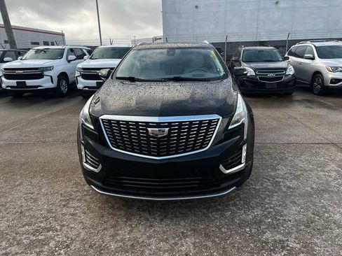 Used 2023 Cadillac XT5 Premium Luxury w/ Technology Package image 2