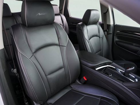 Used 2021 Buick Enclave Avenir w/ Avenir Technology Package image 34