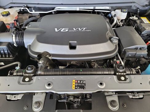 Certified 2022 Chevrolet Colorado LT w/ Luxury Package image 21