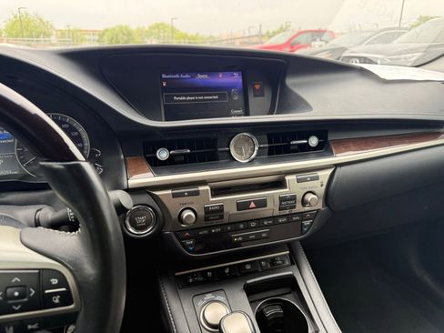 Used 2018 Lexus ES 350 w/ Luxury Package w/Wood Trim FWD image 20