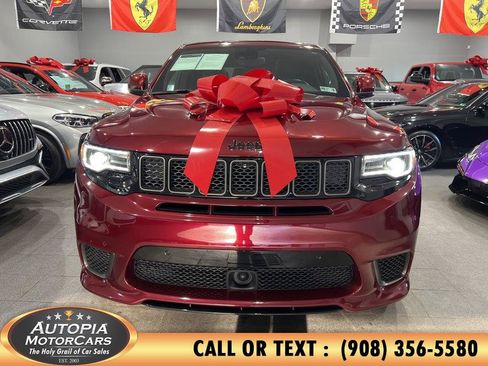 Used 2018 Jeep Grand Cherokee Trackhawk AWD/4WD image 39