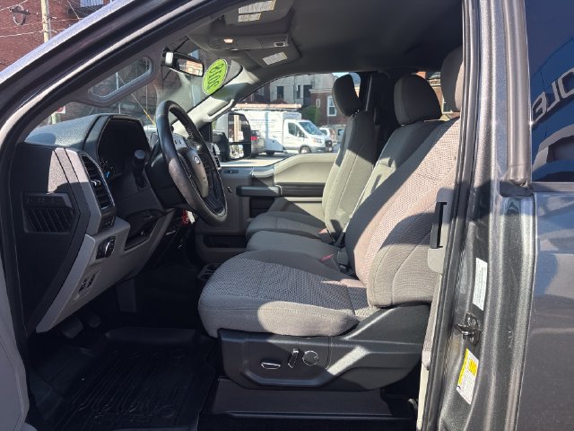 Used 2018 Ford F150 XLT w/ Equipment Group 302A Luxury AWD/4WD image 11