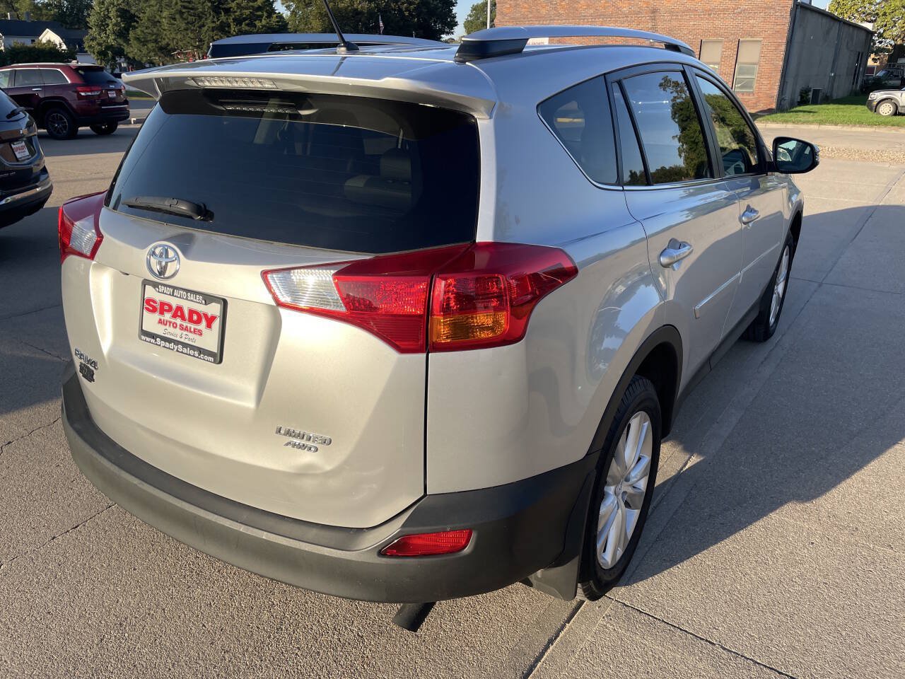 Used 2013 Toyota RAV4 Limited AWD/4WD image 5