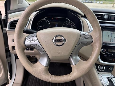 Used 2015 Nissan Murano Platinum w/ Platinum Technology Package AWD/4WD image 17