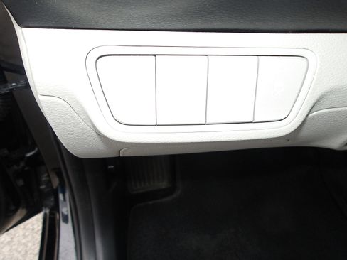 Used 2023 Kia Forte LXS image 15