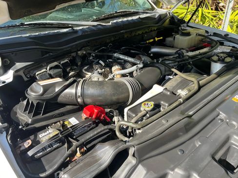 Used 2017 Ford F350 Platinum w/ Platinum Ultimate Package image 17