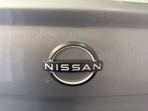 Used 2025 Nissan Versa SV w/ Trunk Package image 14