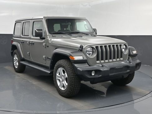 Used 2023 Jeep Wrangler Sport S image 8