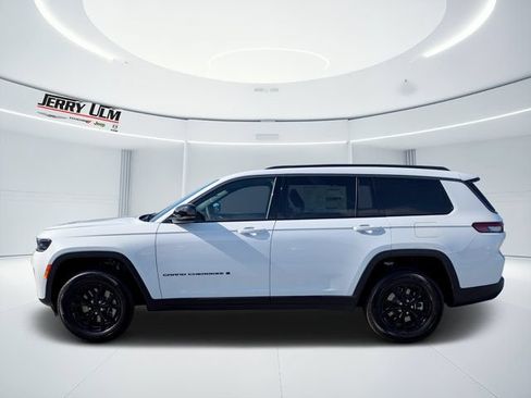New 2026 Jeep Grand Cherokee L 4WD image 6