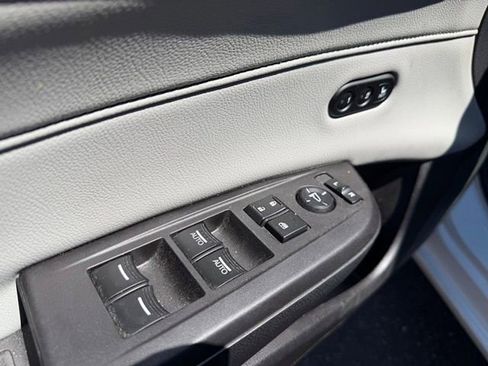 Used 2019 Acura ILX FWD image 11