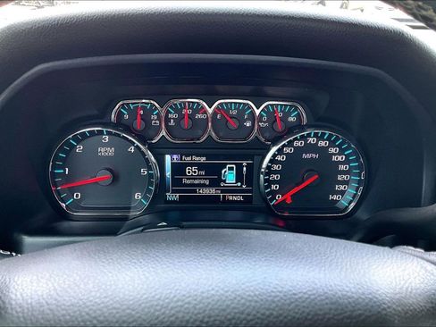 Used 2018 Chevrolet Silverado 1500 LT w/ All Star Edition image 22