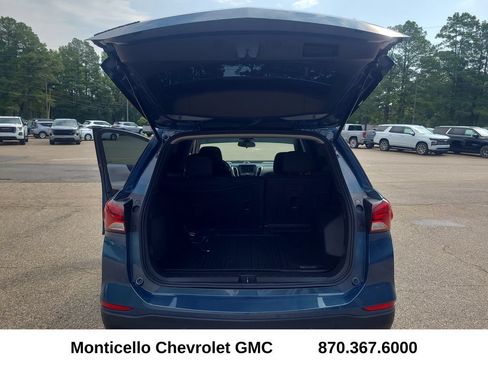 Used 2024 Chevrolet Equinox LS w/ LS Convenience Package FWD image 29