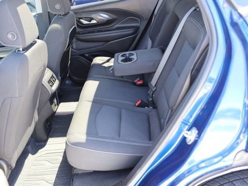 Used 2022 GMC Terrain SLE w/ Driver Convenience Package AWD/4WD image 37