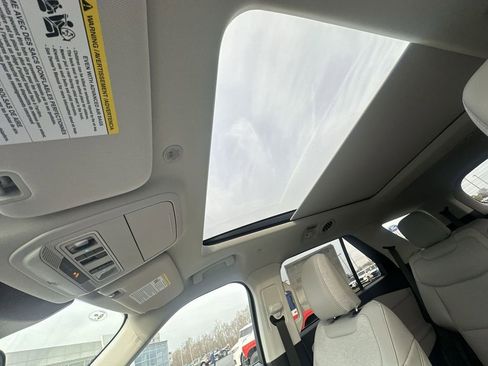 New 2026 Ford Explorer Active w/ Active Comfort Package AWD/4WD image 28