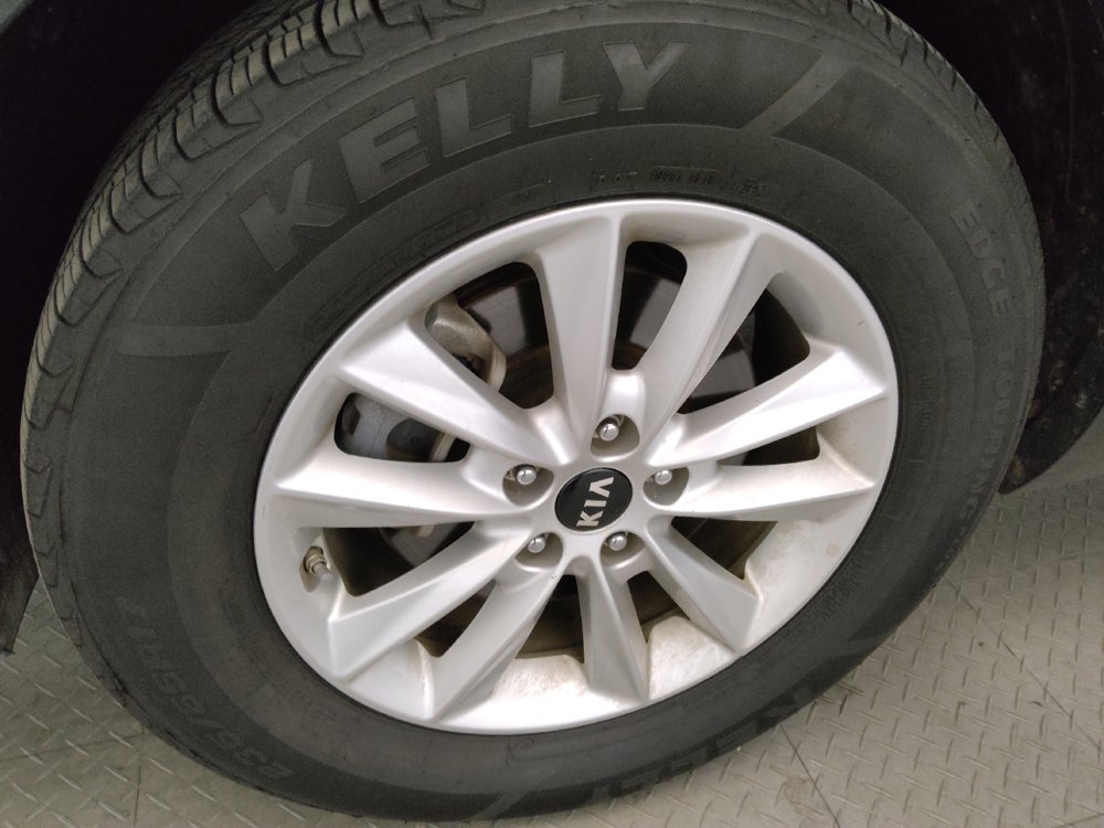 Used 2019 Kia Sorento AWD V6 image 31