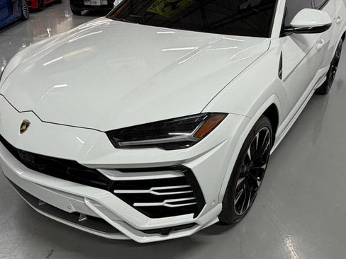 Used 2020 Lamborghini Urus AWD/4WD image 31