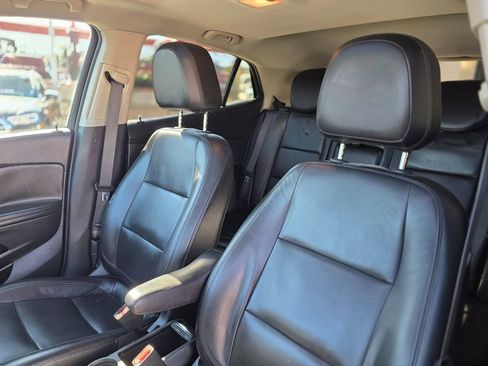 Used 2019 Buick Encore Essence image 23