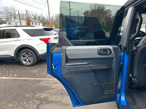 Certified 2024 Ford Bronco Black Diamond image 16