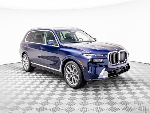 Used 2026 BMW X7 xDrive40i w/ Premium Package AWD/4WD image 8