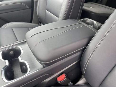 New 2026 GMC Acadia Elevation w/ Elevation Premium Package FWD image 21