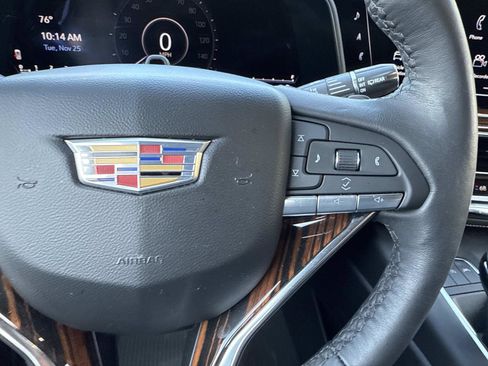 Used 2023 Cadillac Escalade Premium Luxury image 17