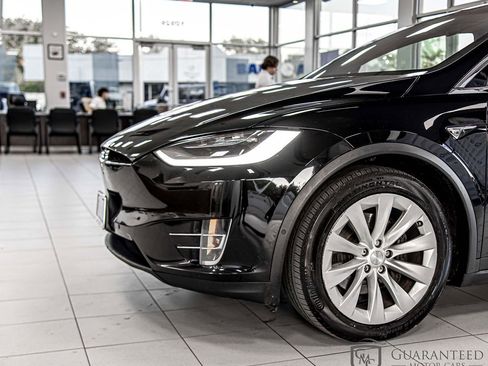 Used 2020 Tesla Model X Long Range AWD/4WD image 5