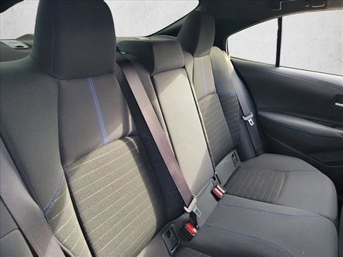Used 2021 Toyota Corolla SE image 16