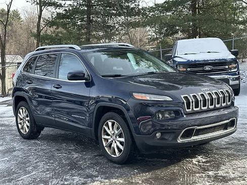 Used 2016 Jeep Cherokee Limited image 28