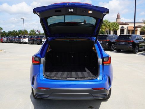 Used 2025 Lexus NX 250 FWD w/ Towing Package (2000 Lbs) image 37