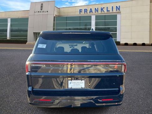 New 2026 Lincoln Navigator L Reserve w/ Jet Appearance Package AWD/4WD image 6