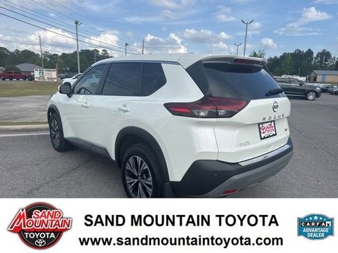 Used 2023 Nissan Rogue SV FWD image 5
