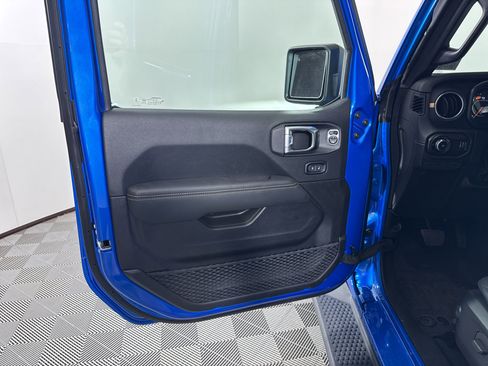 New 2025 Jeep Wrangler Sahara image 38