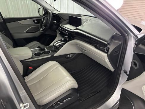 Certified 2023 Acura MDX FWD w/ Technology Package image 32