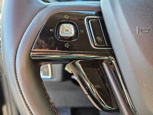 Used 2023 Lincoln Corsair AWD image 28