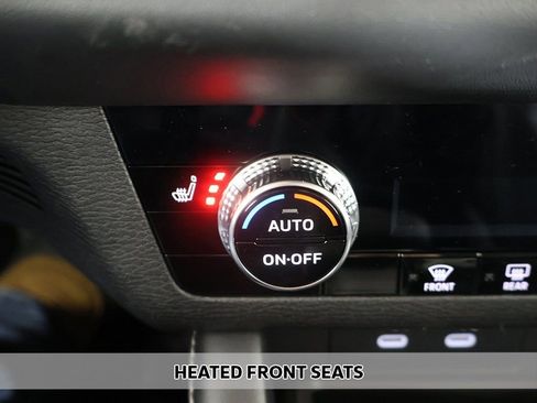 New 2026 Mitsubishi Outlander ES image 7