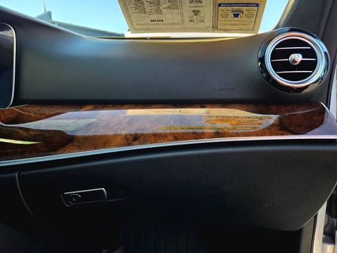 Used 2020 Mercedes-Benz E 450 E 450 w/ Driver Assistance Package image 48