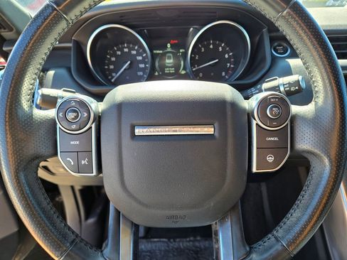 Used 2016 Land Rover Range Rover Sport HSE image 9
