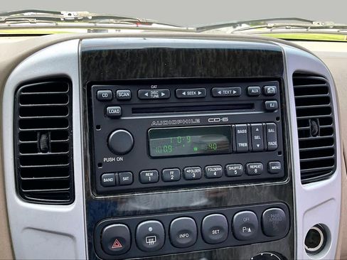 Used 2007 Mercury Mariner Premier FWD image 26